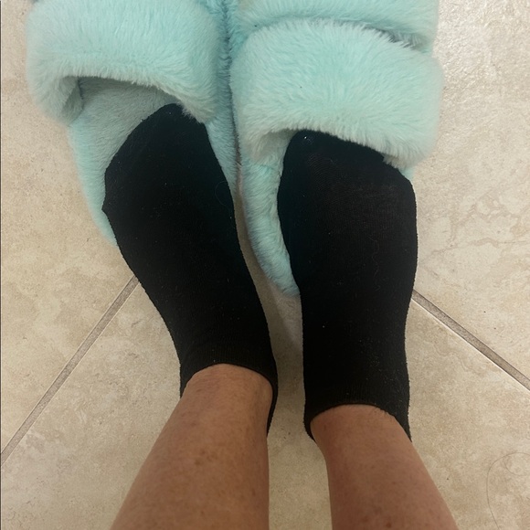 Accessories - black perfect low athletic gym yoga socks toes petite feet ladies women favorite